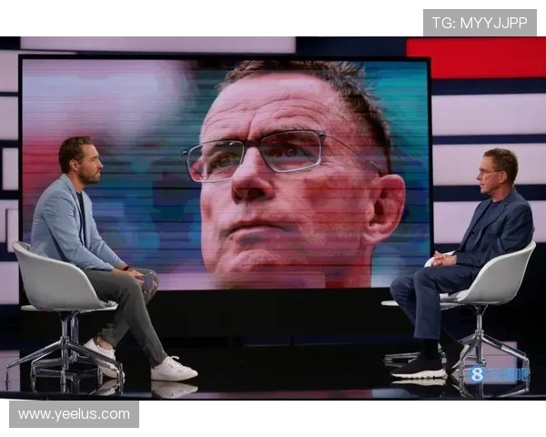 加纳乔在高位压迫中的边锋战术价值解析