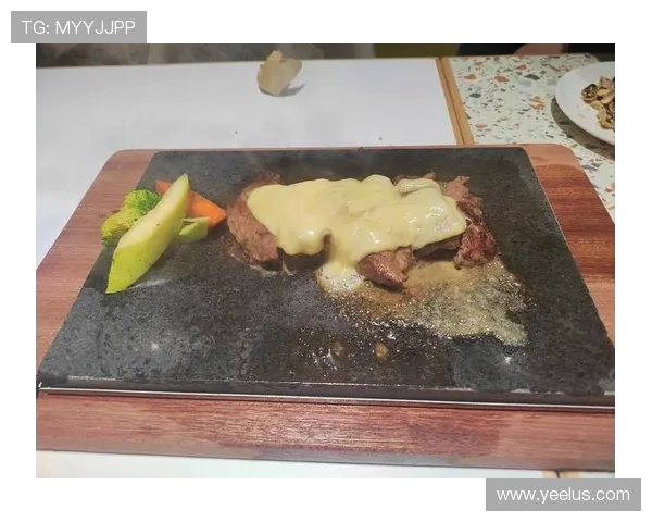 武大靖家冰箱里冻着的不是牛排，是金牌？